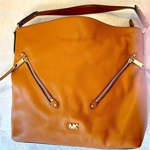 Micheal Kors shoulder bag